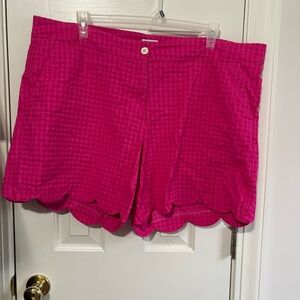 Magenta Pink Scalloped Women Shorts Crown and Ivy